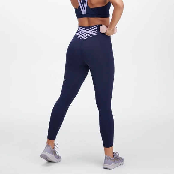 Boost 7/8 Legging - Picture 4 of 8